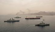 Estados Unidos desplegará destructores, más de 100 aeronaves y 15.000 militares para escoltar los barcos atrapados en el estrecho de Ormuz
