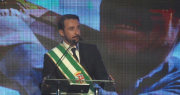 No vamos a permitir las viejas mañas políticas, advierte Juan Pablo Velasco en el discurso inaugural de su gestión