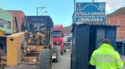 Se levantó el bloqueo hacia Yungas: gobierno envió cisternas y maquinaria para arreglar carreteras
