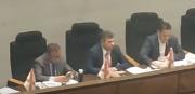 Ministro de Gobierno asiste a interpelación por el caso de las 32 maletas en medio de tensión en la Asamblea