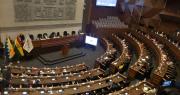 El Legislativo instala sesión para interpelar al ministro Oviedo por el caso maletas