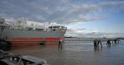 EEUU amenaza a Irán con un fuego “devastador” si ataca barcos comerciales
