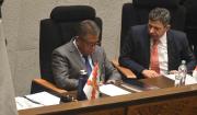 Caso maletas: Oviedo comparece ante el Legislativo y atribuye responsabilidades a la Aduana