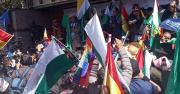 Indígenas llegan a La Paz tras 28 días de marcha y exigen reunión con Paz; el Gobierno aún no responde