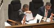 Ministro Oviedo señala a la Aduana por ingreso de 32 maletas sin control y dice que hay 4 procesos