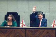 Asamblea rechaza intenciones “golpistas” y pide diálogo para preservar la democracia