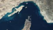 Irán regulará paso por el estrecho de Ormuz