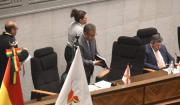 En interpelación, Oviedo aseguró que no tuvo conocimiento oficial de los hechos clave del denominado caso “Maletas” hasta meses después
