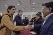 Inició el diálogo: Gobierno asegura solución al combustible y concentra debate en infraestructura vial
