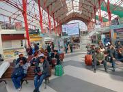 Bloqueos obligan a suspender nuevamente la salida de buses interdepartamentales e internacionales desde La Paz