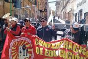 Maestros urbanos anuncian paro nacional de 24 horas para el lunes