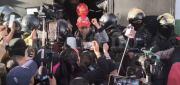 POLICÍA LIBERA A LOS FABRILES DETENIDOS TRAS LA TOMA DEL MINISTERIO DE TRABAJO