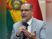Gobierno denuncia salida irregular del expresidente de YPFB y abre investigación