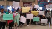 Bloqueos dejan a 150 venezolanos atrapados en la terminal de Oruro