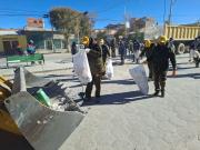 Policía y municipio realizaron una jornada de limpieza en Uyuni