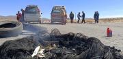 Bloqueos y protestas se expanden en Bolivia; vecinos y maestros radicalizan medidas contra el Gobierno
