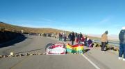 Bloqueos impiden el paso de camiones con oxígeno y ambulancias