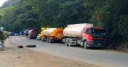 Presidente de YPFB dice que hay casi 1.200 cisternas afectadas por los bloqueos de carreteras