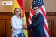 En medio de conflictos, Canciller recibe a encargada de Negocios de EEUU
