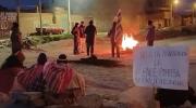 Bloqueos en El Alto afectan el paso hacia el lago Titicaca y zonas del Perú