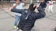 Reynaldo Ezequiel, dirigente evista, es chicoteado en plena plaza