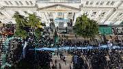 En Argentina protestan contra el ajuste de Milei