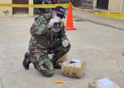 Secuestran cuatro paquetes de marihuana impregnadas con ajo en una maleta