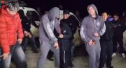 Los Turromántikos tuvieron que interpretar “Chica vacilona” para pasar un bloqueo