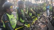 Policías en bicicleta custodiarán el Casco Viejo y las zonas turísticas de Santa Cruz