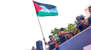 Israel cuestiona a Lamine Yamal por ondear la bandera Palestina