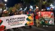 Plataformas y activistas de 2019 toman las calles y lanzan consignas contra Evo