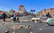 Calles de El Alto se vacían, el bloqueo continúa y el gobierno dialoga con dirigentes alteños