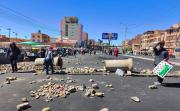 Calles de El Alto se vacían, el bloqueo continúa y el gobierno dialoga con dirigentes alteños