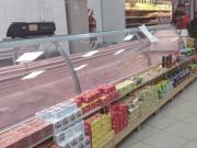 Escasez de carne y huevos golpea a los supermercados en La Paz