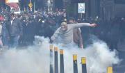 La COB y la Policía se enfrentan en inmediaciones de la plaza Murillo