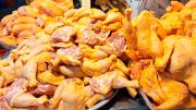 Avicultores advierten sobreoferta de pollo en Santa Cruz y posible escasez nacional en junio