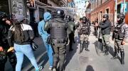 Policía reporta 127 arrestados y 11 policías heridos tras actos vandálicos en La Paz