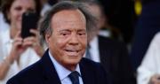Julio Iglesias se querellará contra vicepresidenta española por injurias y calumnias que lo acusó de presuntos abusos sexuales