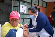 Amplían vacunación contra la influenza ante incremento de casos respiratorios en Santa Cruz