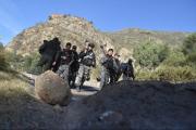 Policía despeja la ruta Cochabamba-occidente tras enfrentamientos con bloqueadores