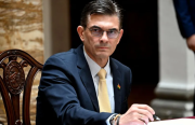 Paz hará un cambio parcial de su gabinete de ministros, la posesión será esta mañana