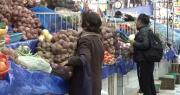 “He traído Bs 200 y he comprado dos cositas”: familias paceñas sufren por los precios altos producto de los bloqueos