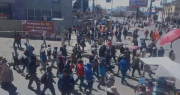 Vecinos de El Alto salen a desbloquear las calles y exigen que les dejen trabajar