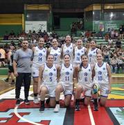 ¡Choque por el liderato! El básquet cruceño se enciende este viernes con el duelo Universidad vs. Leones de Hamacas