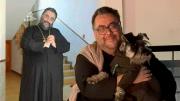 Murió Tata Bazán, el sacerdote cibernauta y protector de los perros