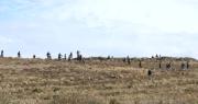 Movilizados arrojan piedras contra el operativo que avanza en el sector de Mazocruz, ruta La Paz