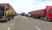 Persisten los bloqueos en Yapacaní y se agrava el congestionamiento vehicular