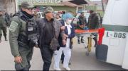 Policía Boliviana rescata a un efectivo retenido por bloqueadores en El Alto