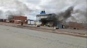 Bloqueadores toman y destruyen oficinas en la tranca en Achica Arriba