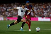 Barcelona cae ante el Valencia y cierra la Liga con derrota